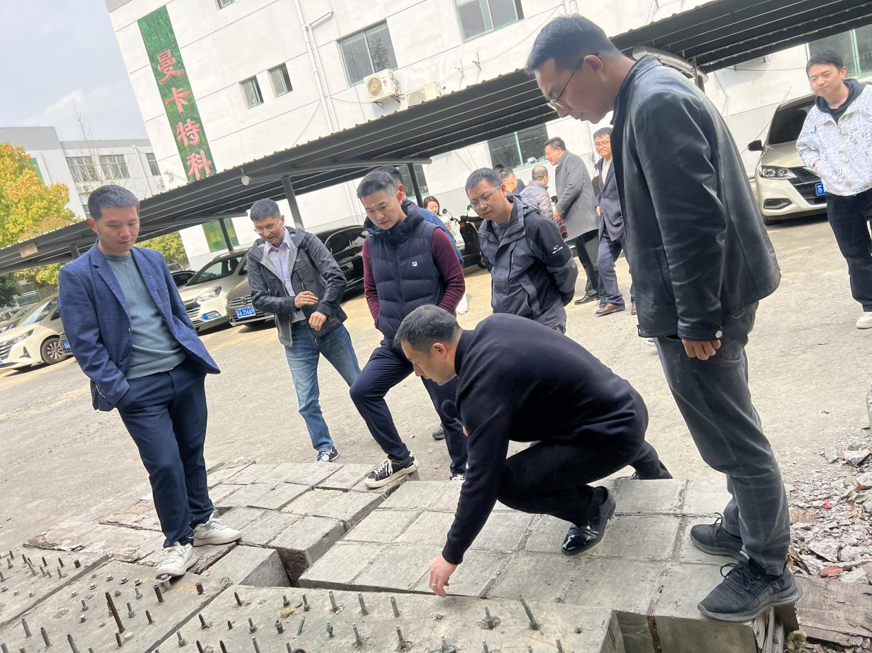 曼卡特锚栓实景试验场地见证品质，铸就信赖