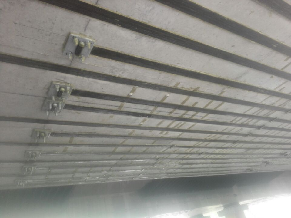 曼卡特预应力碳纤维布加固技术 破解寒区桥梁&ldquo;锈蚀剥蚀&rdquo;修复难题