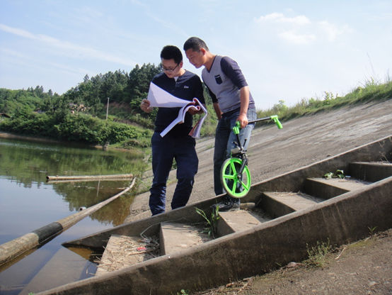 岳阳审计关注水库加固，加固水库就用碳纤维布